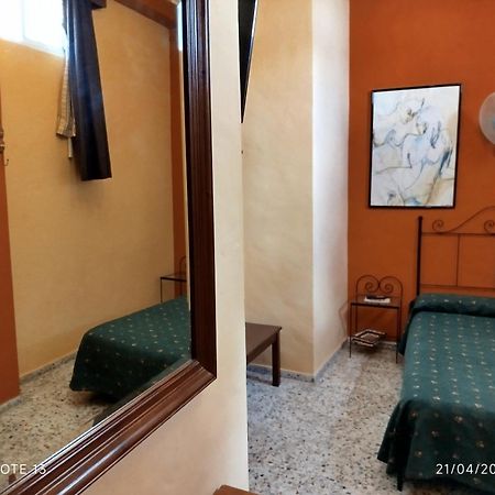 Hostal Manolo El Puerto de Santa María Chambre photo