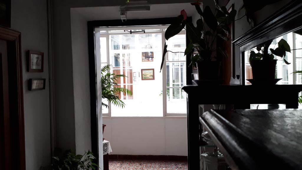 Hostal Manolo El Puerto de Santa María Extérieur photo