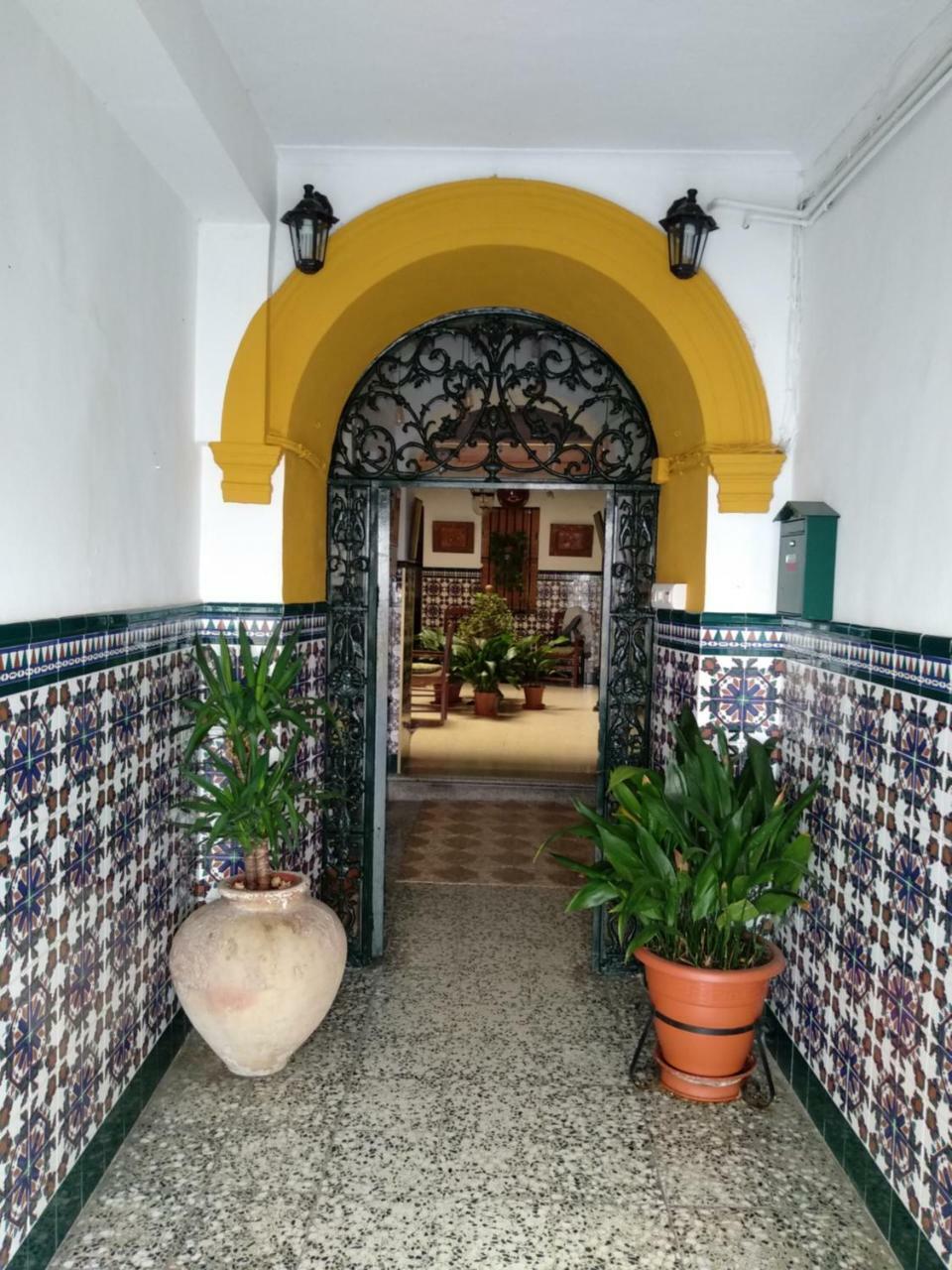 Hostal Manolo El Puerto de Santa María Extérieur photo